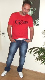 Date this athletic Netherlands man DosCorazones from Spijkenisse NL159