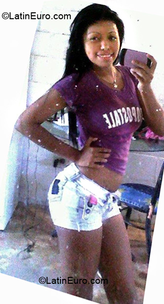 Date this gorgeous Colombia girl Lizet from Barranquilla CO6843
