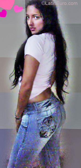 Date this tall Colombia girl Jey from Cali CO6853
