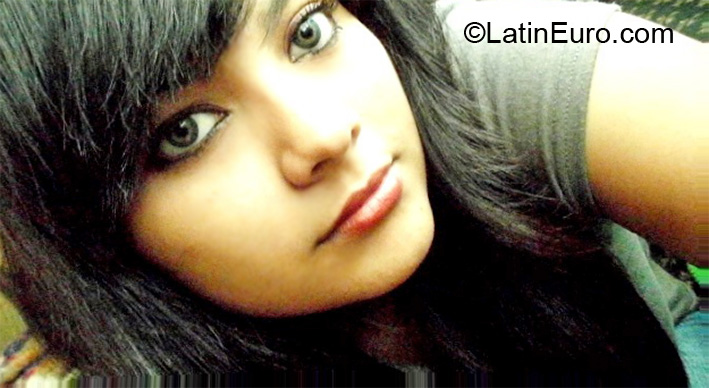Date this pretty Honduras girl Isvel from San Pedro Sula HN311