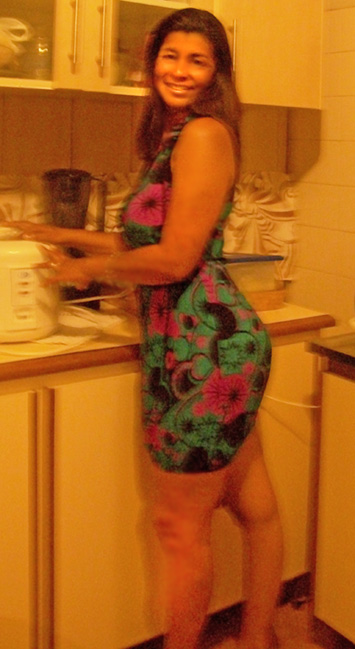 Date this tall Brazil girl Deise from Umuarama BR5169