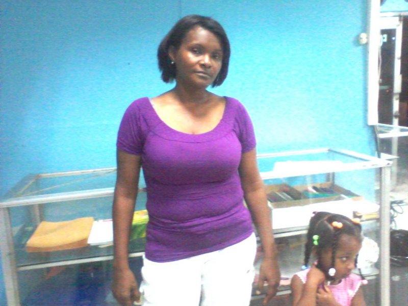 Date this voluptuous Dominican Republic girl MARIA YOLANDA from Sto Dgo DO7501