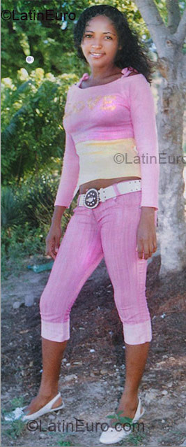 Date this delightful Brazil girl Faby from Maceio BR5229