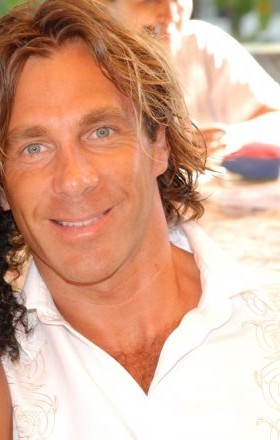 Date this voluptuous Brazil man Chipper10 from Rio De Janeiro BR5243