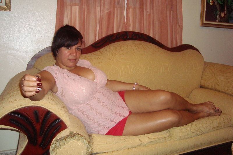 Date this stunning Dominican Republic girl Estilista from Santiago DO7539