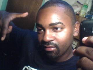 Date this charming United States man Barrygovan from Philadelphia US9648