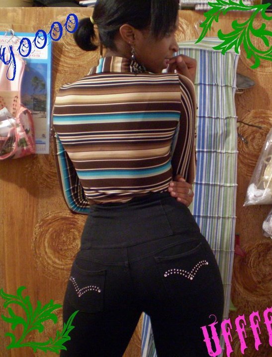 Date this georgeous Dominican Republic girl Jomeri from La Romana DO7561