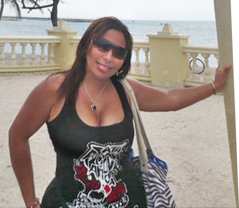 Date this hot Colombia girl Maria camila from Barranquilla CO7071