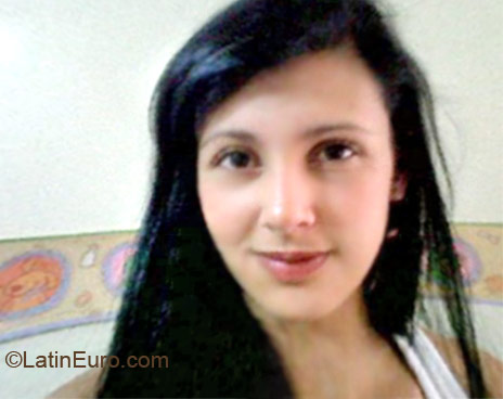 Date this good-looking Colombia girl Ana Maria from Medellin CO7078