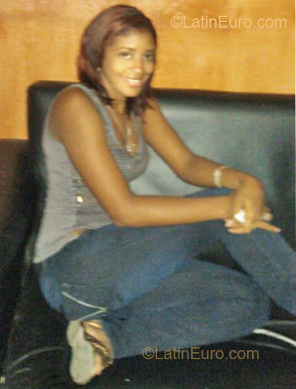 Date this funny Dominican Republic girl Raysa maria from Santiago DO7732