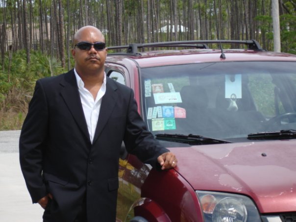 Date this fun Bahamas man David from Freeport BS35