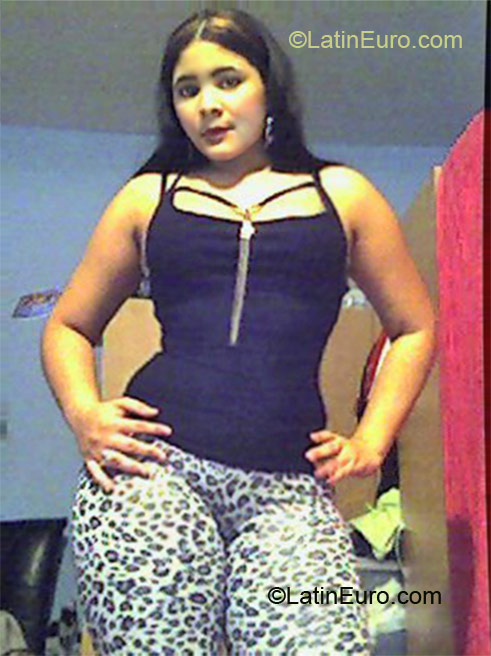 Date this young Dominican Republic girl Yoselin from Santo Domingo DO7797