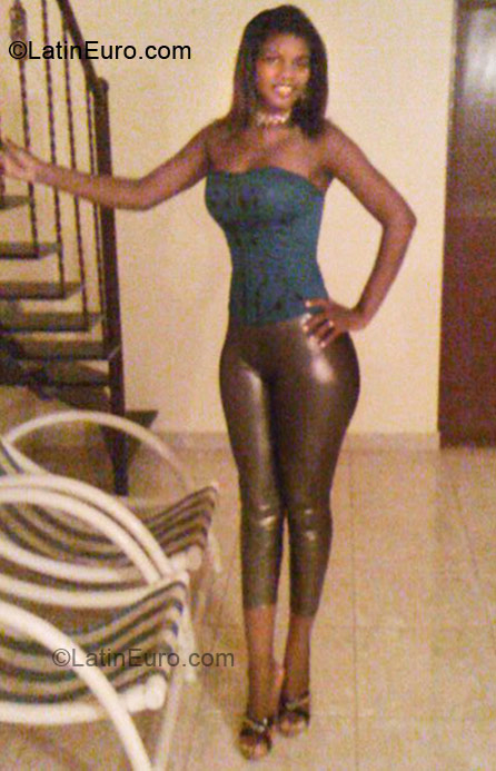 Date this lovely Dominican Republic girl Adriana from Santo Domingo DO7871