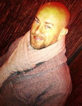 Date this athletic United States man Eric from Chicago US10144