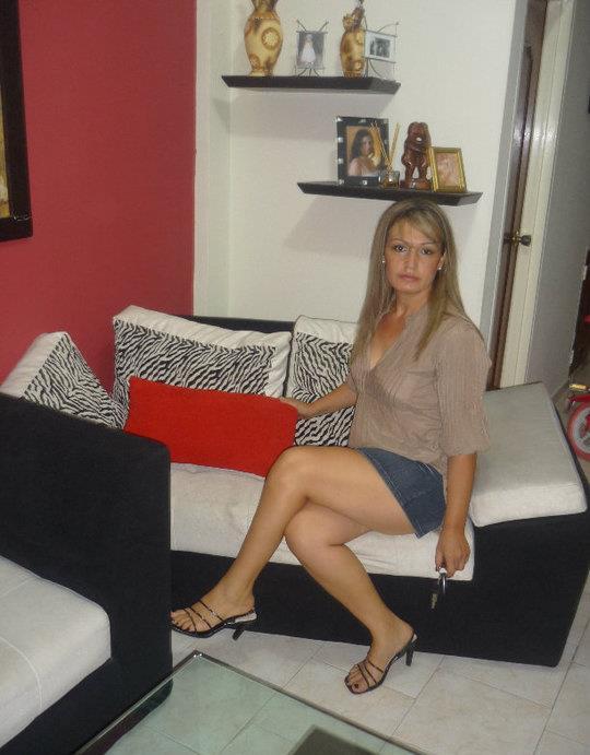 Date this gorgeous Colombia girl Irma from Cali CO7285