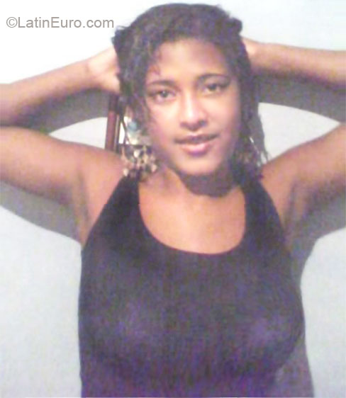 Date this foxy Brazil girl Thaiane from Rio De Janeiro BR5632