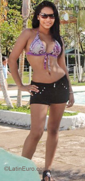 Date this young Colombia girl Leidy from Bogota CO7292