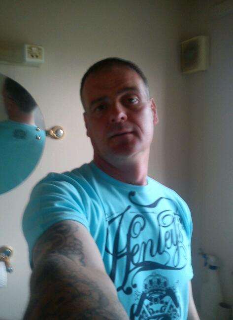Date this tall United Kingdom man Colin from Atherstone GB537
