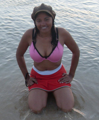 Date this gorgeous Dominican Republic girl Isidra alta pea from Santiago De Los Cabayero DO8122