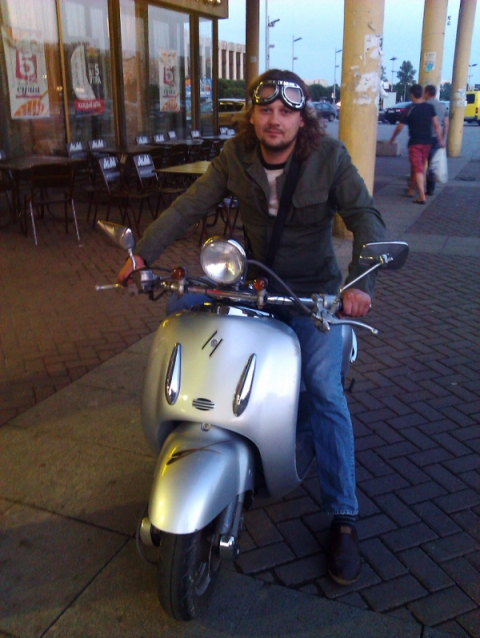 Date this nice looking Russia man Roman from Russia RU27