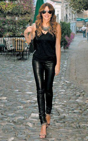 Date this fun Italy girl Nevenshill from Schio IT157