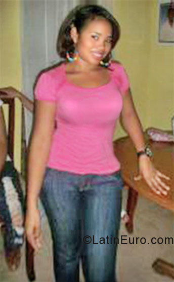 Date this passionate Dominican Republic girl Marisol from Santo Domingo DO8146