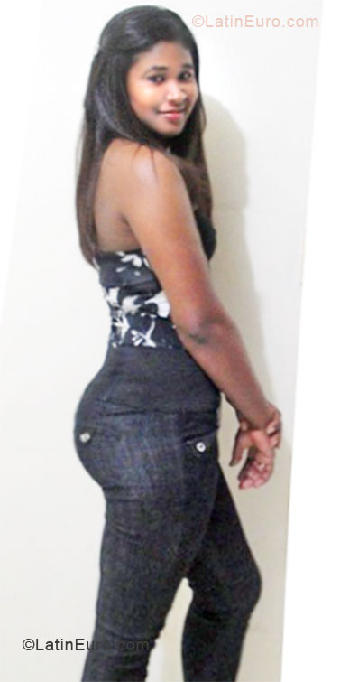 Date this cute Dominican Republic girl Massiel from Santiago DO8152