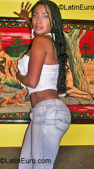 Date this georgeous Brazil girl Vilma from Fortaleza BR5723