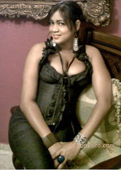 Date this pretty Dominican Republic girl Elizabeth from Santiago DO8179