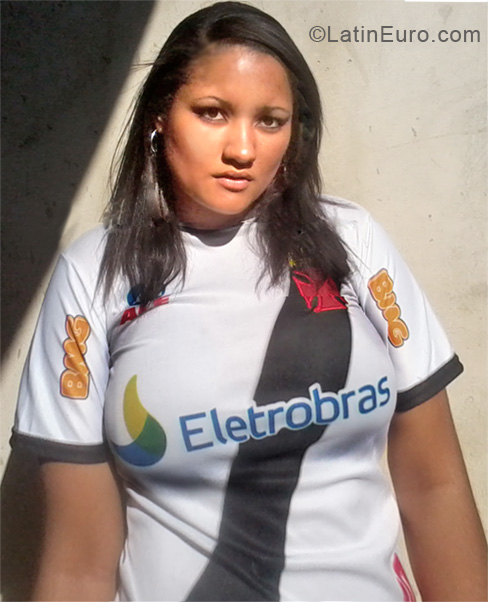 Date this attractive Brazil girl Samara from Rio De Janeiro BR5758