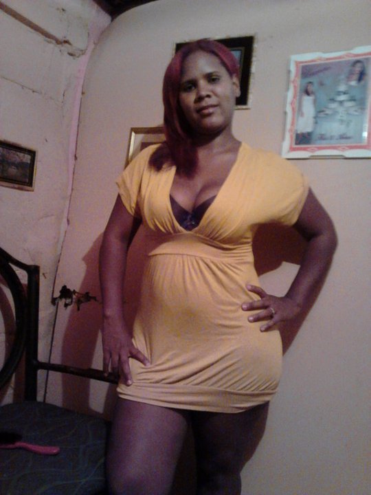 Date this nice looking Dominican Republic girl Wendy from Santiago DO8238