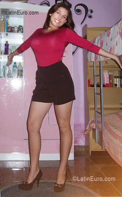 Date this sensual Brazil girl Loren from Cachoeira Paulista BR5805