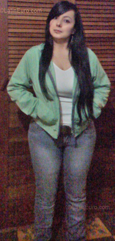 Date this sensual Colombia girl Dana from La Ceja CO7406