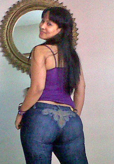 Date this sensual Dominican Republic girl Ivelisse from Santo Domingo DO8430