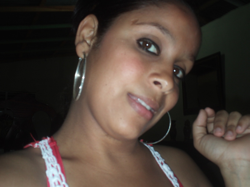Date this stunning Dominican Republic girl Carolina from Santiago DO8530