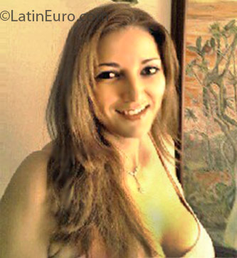 Date this nice looking Colombia girl Gloria from Cali CO7551