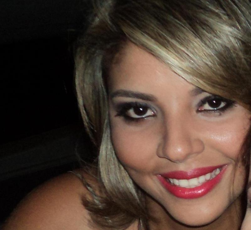 Date this cute Brazil girl Aline from Goiania BR5904