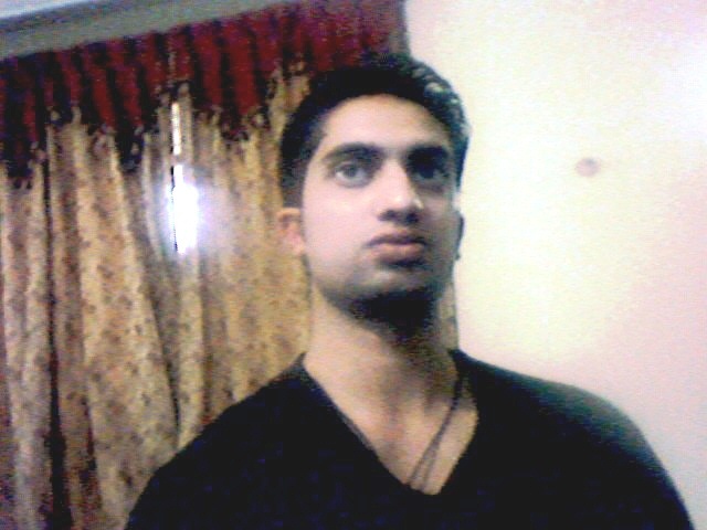 Date this happy Pakistan man Furqan from Lahore PK34