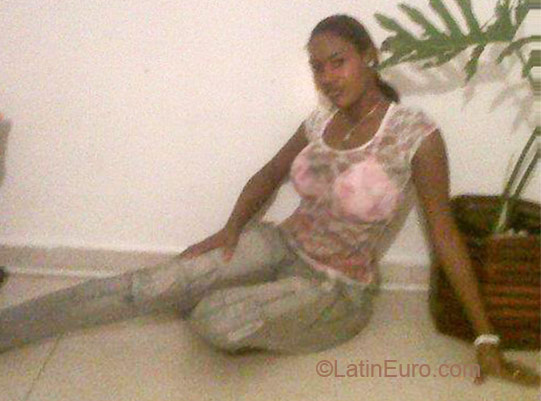 Date this stunning Dominican Republic girl Danessa from Santo Domingo DO9255