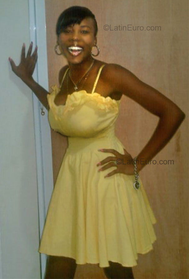 Date this funny Jamaica girl Denise from Kingston JM327