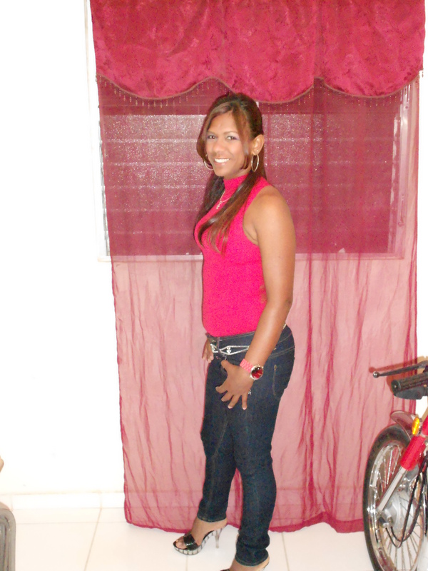 Date this funny Dominican Republic girl Deyanira ovalle from Santiago DO8901