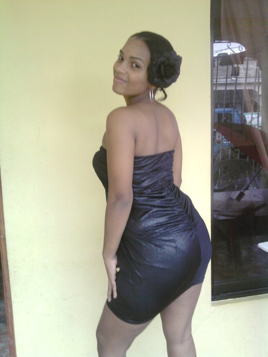 Date this nice looking Dominican Republic girl Dhariana from Hato Mayor DO8915