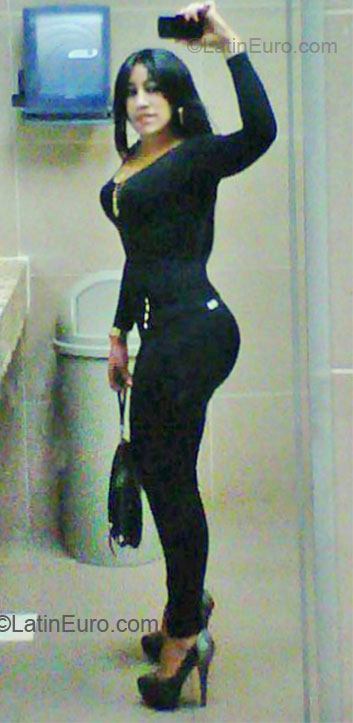 Date this delightful Dominican Republic girl Channely from Santiago DO8920