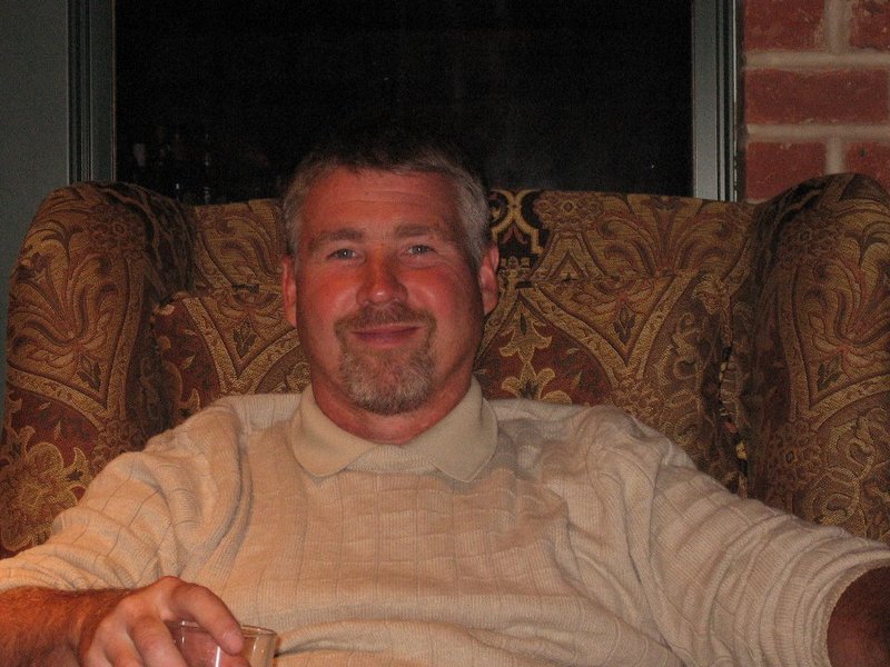Date this tall United States man Dominic64 from Omaha US11142