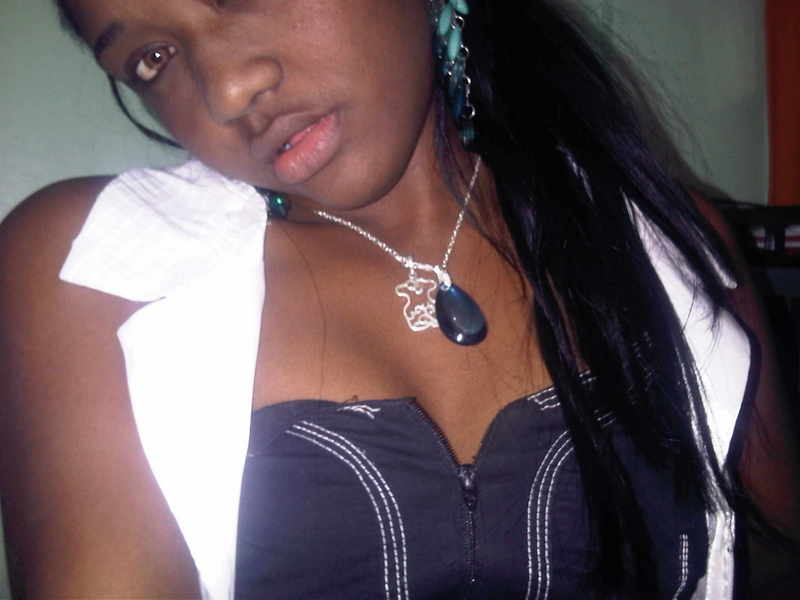 Date this young Dominican Republic girl Yoelia from Santo Domingo DO8990