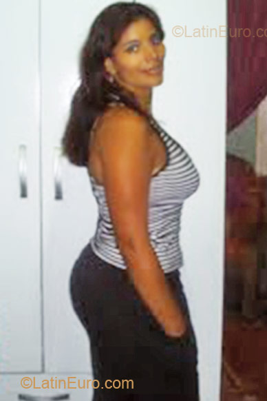 Date this georgeous Brazil girl Roberta from Paulista BR5982
