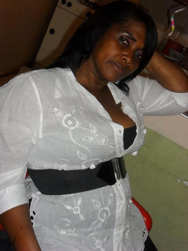 Date this voluptuous Colombia girl Dorita from Cali CO7843
