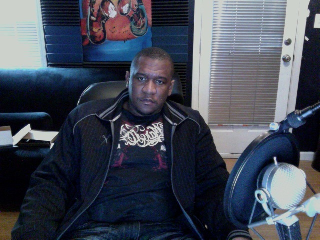 Date this happy United States man Reggie from Atlanta US11274