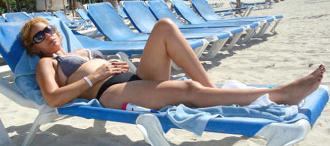 Date this gorgeous Dominican Republic girl Zaida from Santo Domingo DO9185