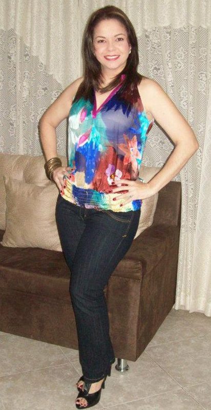 Date this voluptuous Colombia girl MARIA ISABEL from Barranquilla CO7979